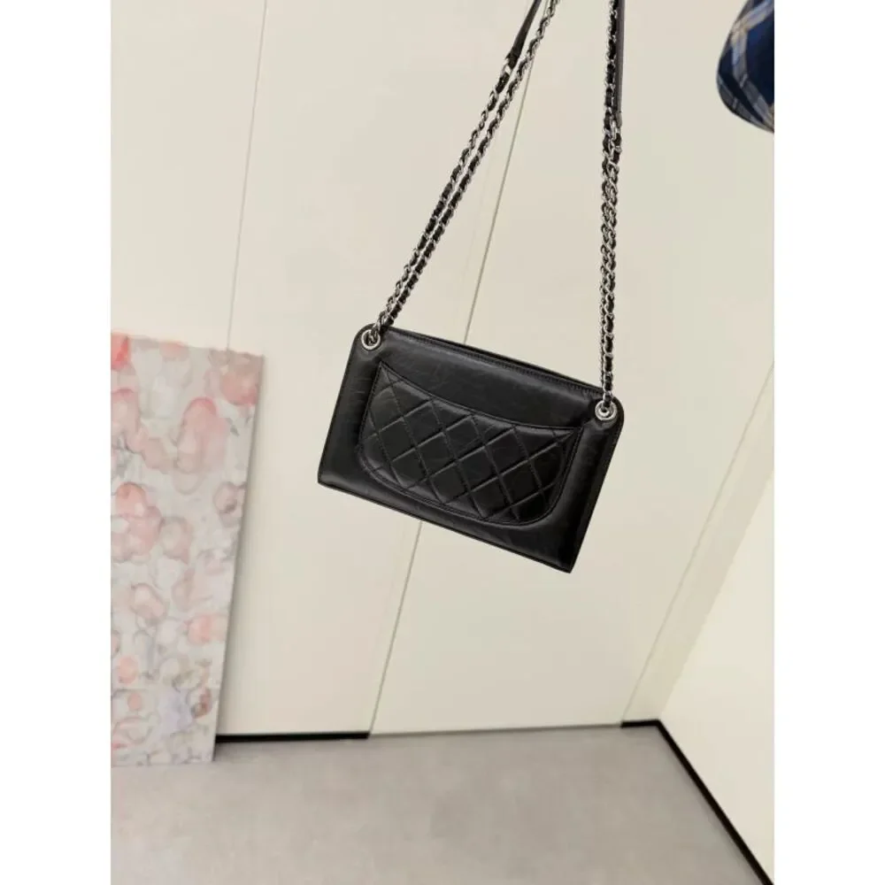 CHANEL brand color